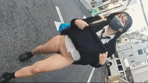 制服Z世代の青空劣情日記#露出マ●コに風が当たる露出サイコー!07「開放感に目覚めた一軍女子!登校ルートでお毛々晒し」
