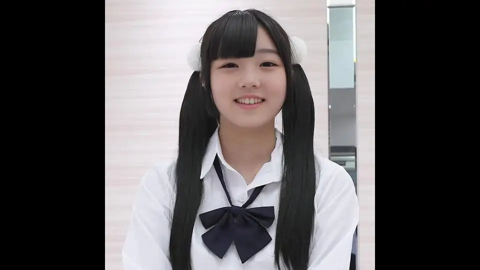 18才りのちゃん 超敏感で何度もイキまくり！【4K/30p/20Mbps】
