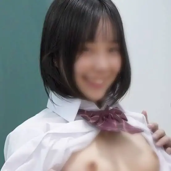 18才のんちゃん生外ハメ撮り口内ごっくん！【4K/30p/22Mbps】